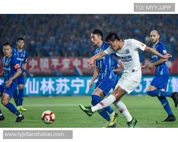 18赛季苏宁与申花激战回顾球迷心中的经典对决与精彩瞬间